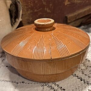 Vintage Watt Pottery Moon & Stars Casserole Dish